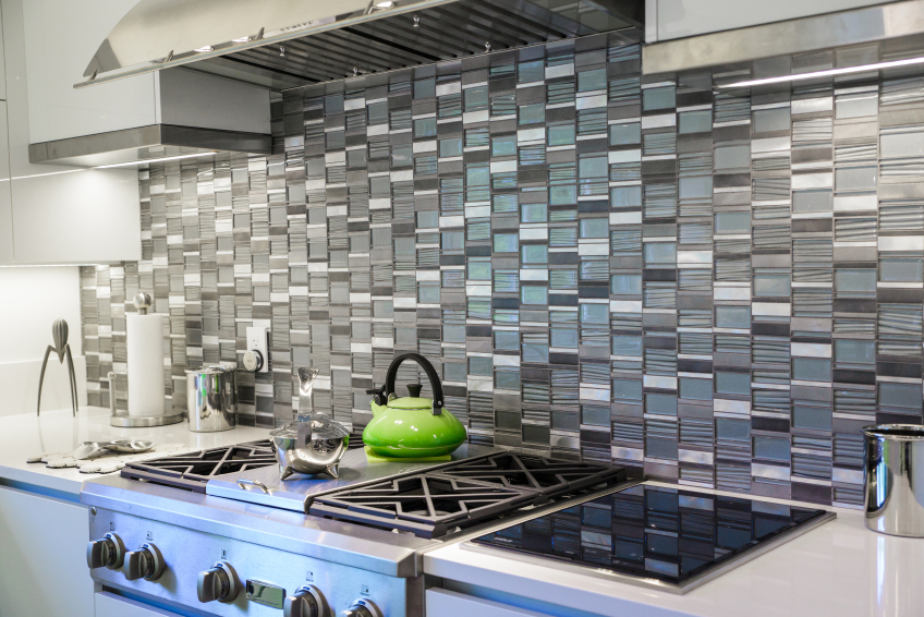 Why You Should Enhance Your Kitchen Remodeling Project with a Tile Backsplash